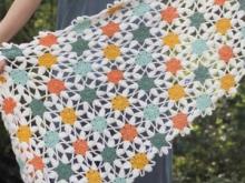 Een omslagdoek haken of breien een heerlijk project voor de zomer!
